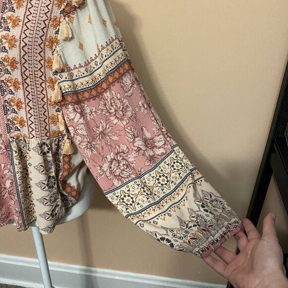AE Boho Patterned Tassel Balloon Sleeve Peasant Peplum Top Sz M Festival Artsy - Picture 5 of 12